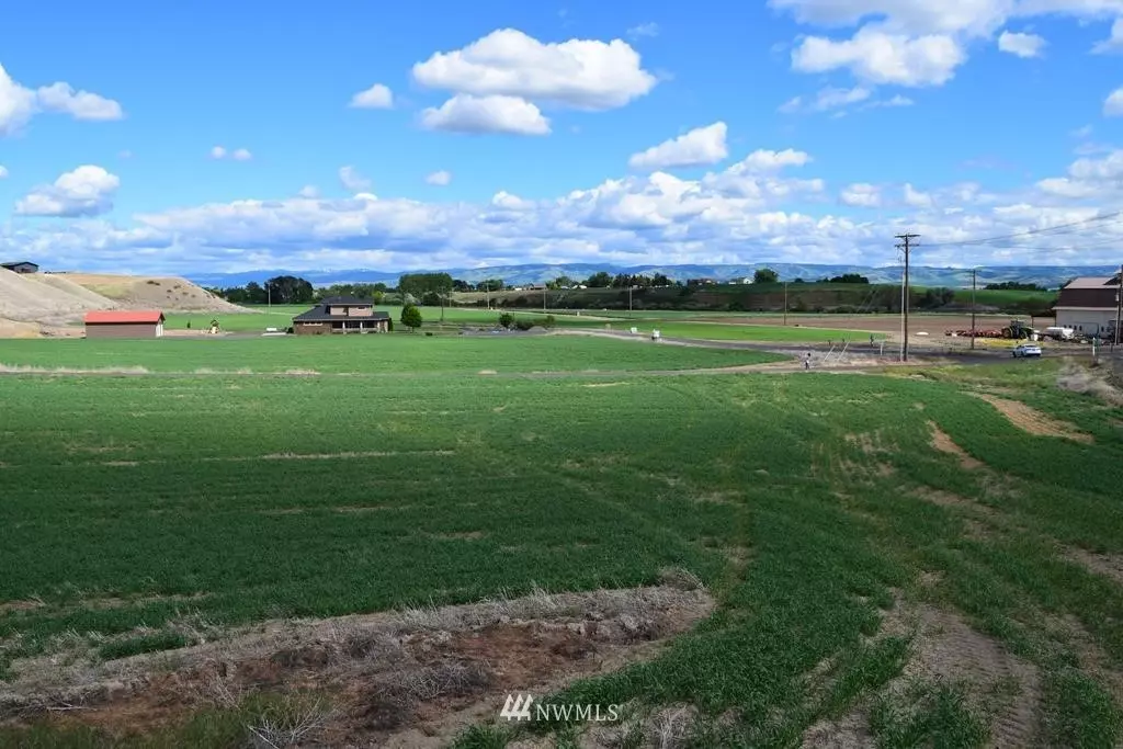 Walla Walla, WA 99362,37 Longview CT