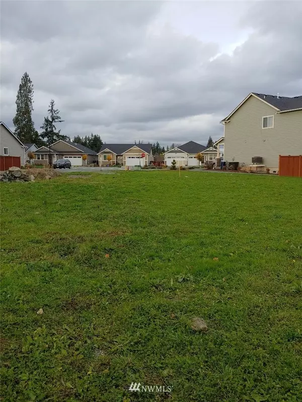 1688 River Walk LN, Burlington, WA 98233