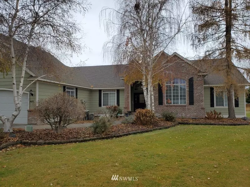 4696 Joey RD NE, Moses Lake, WA 98837