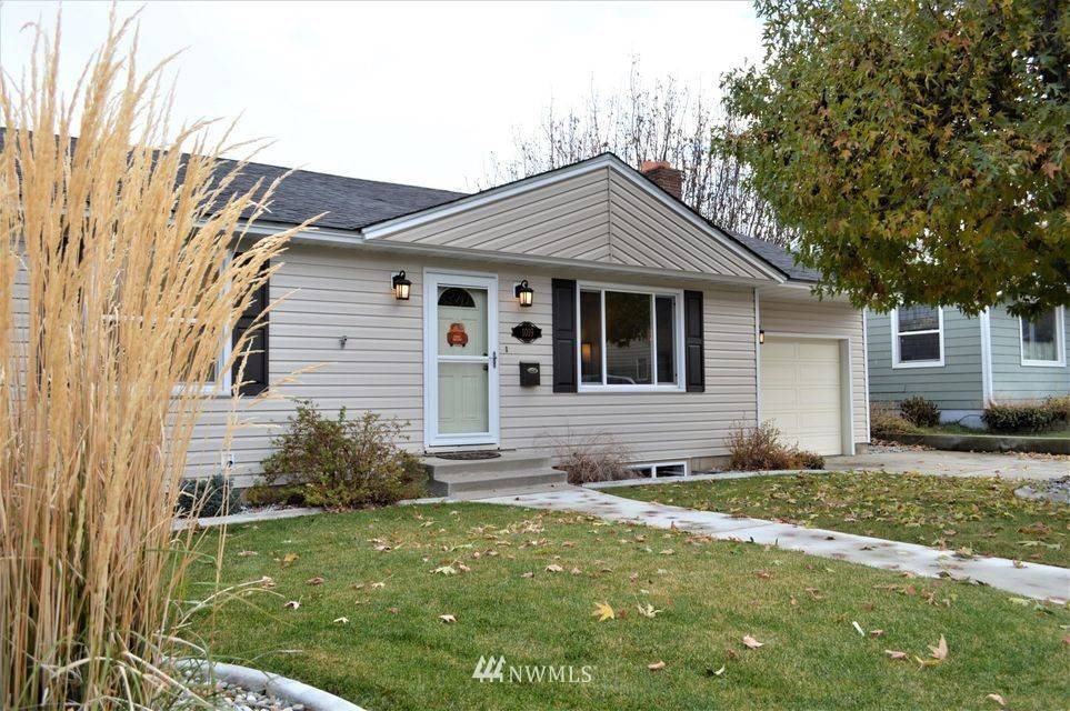 1019 Rosewood AVE, Wenatchee, WA 98801
