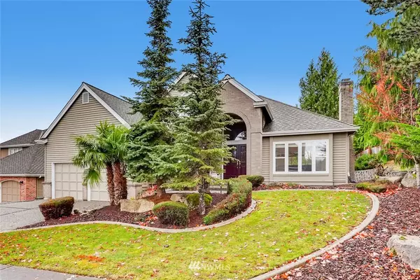 8227 127th PL SE, Newcastle, WA 98056