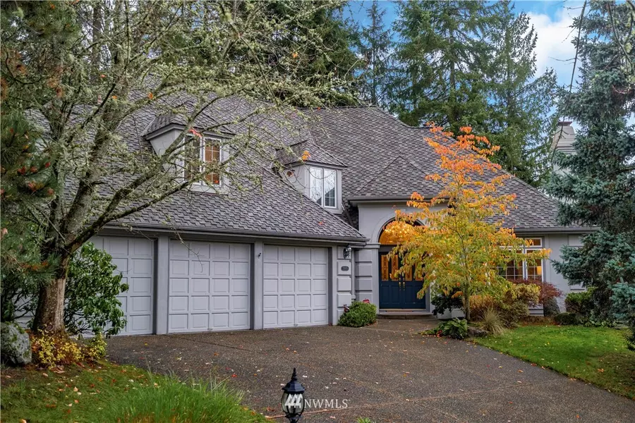 5805 NW Lac Leman DR, Issaquah, WA 98027