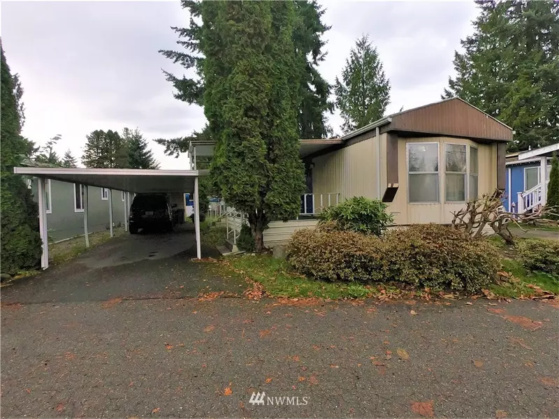 415 Lakeview RD #F13, Lynnwood, WA 98087