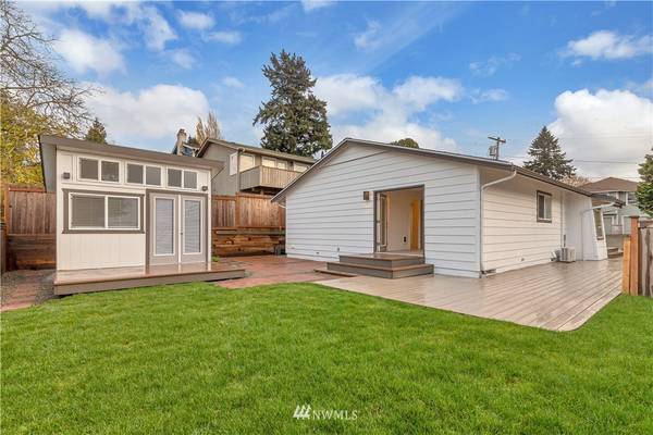 1220 N 32nd ST, Renton, WA 98056