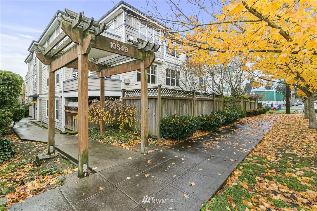 Seattle, WA 98133,10549 Stone AVE N #104