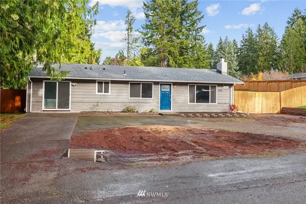 3260 NW Melody LN, Silverdale, WA 98383