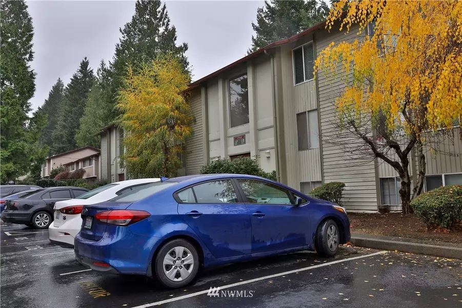 17514 151st AVE SE #1-9, Renton, WA 98058