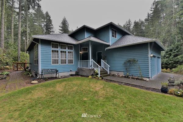 6590 Prince Pine LN NW, Bremerton, WA 98312