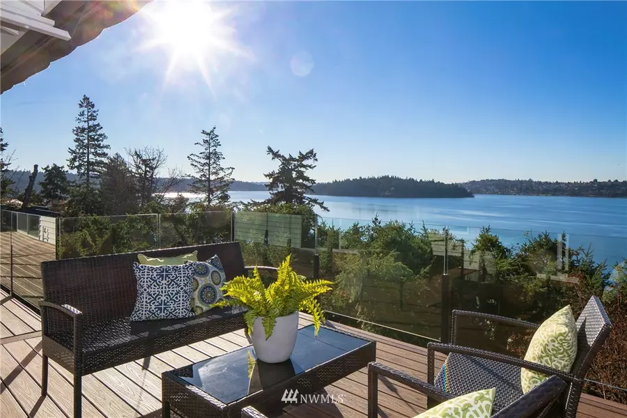 3659 W Mercer Way, Mercer Island, WA 98040