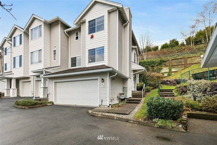 2300 Benson RD S #E4, Renton, WA 98055