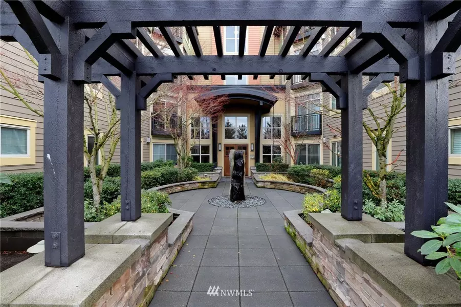 15730 116th AVE NE #312, Bothell, WA 98011