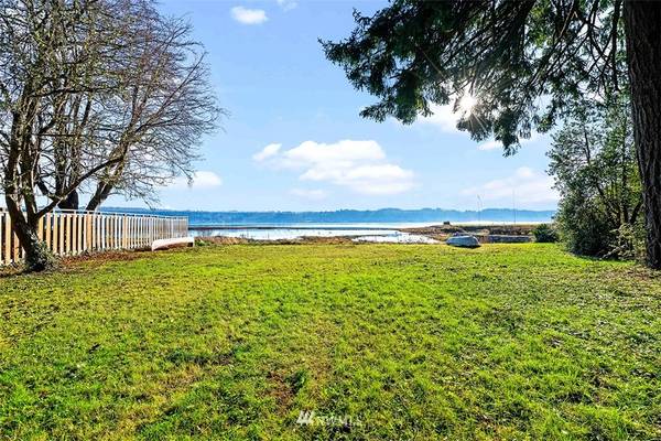 4933 NE North Shore RD, Belfair, WA 98528