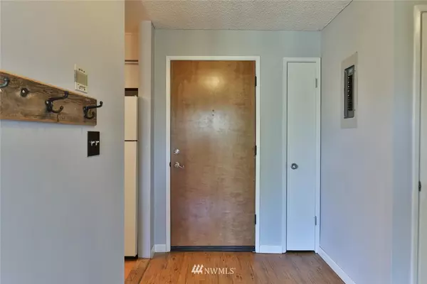 Seattle, WA 98118,9030 Seward Park AVE S #310