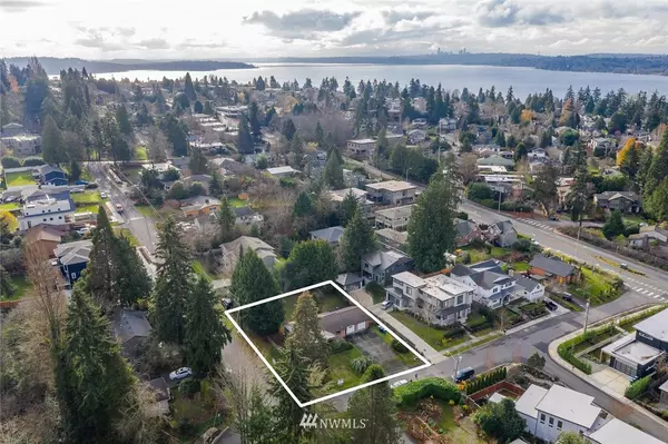 Kirkland, WA 98033,25 20th AVE