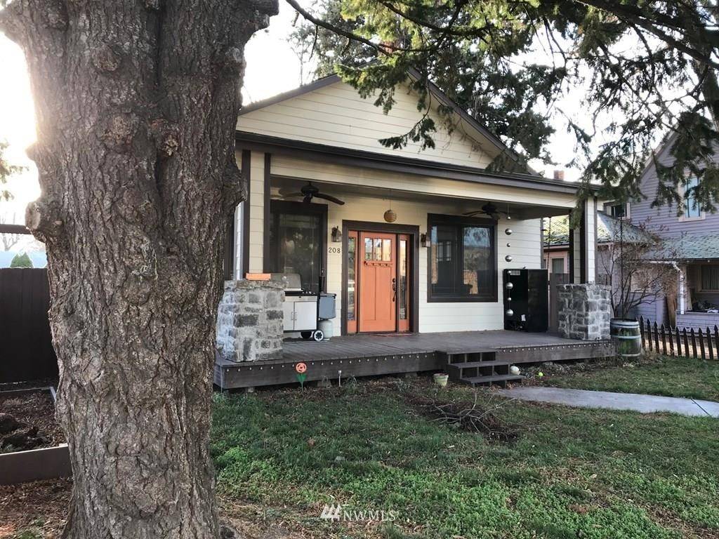 208 E Clay ST, Dayton, WA 99328