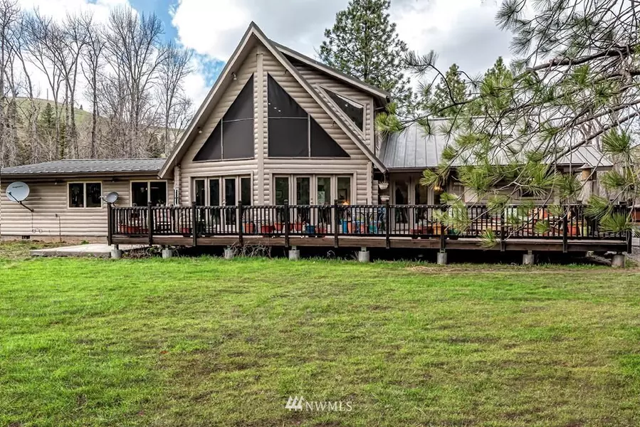 306 Wolf Fork RD, Dayton, WA 99328