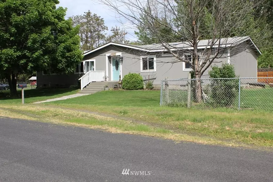 625 Buttercup ST, Waitsburg, WA 99361