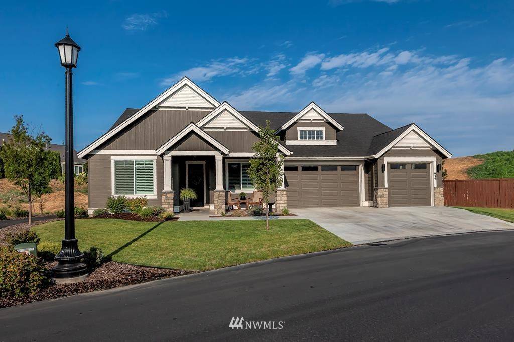 644 SE Whimbrel LOOP, College Place, WA 99324