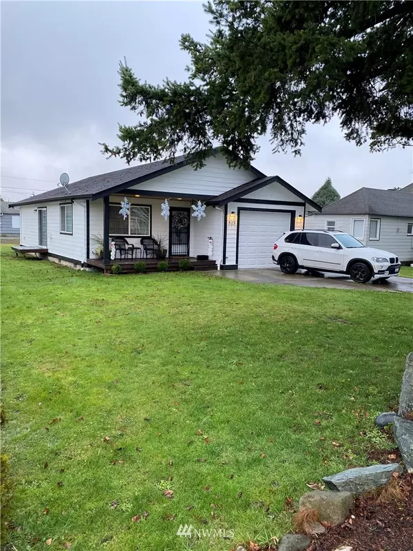 523 D ST, Blaine, WA 98230