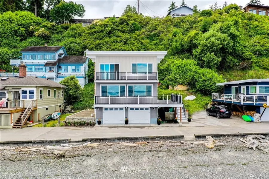 11043 Rolling Bay Walk, Bainbridge Island, WA 98110