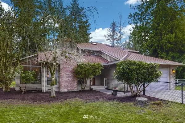 6106 208th AVE NE, Redmond, WA 98053