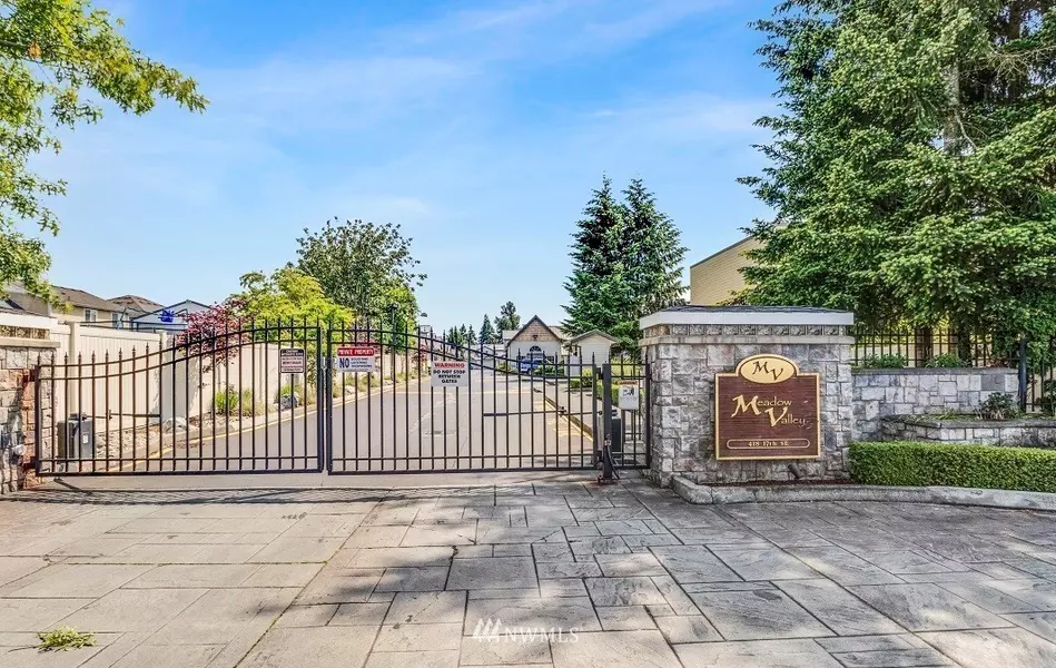 418 17th ST SE #15D, Auburn, WA 98002