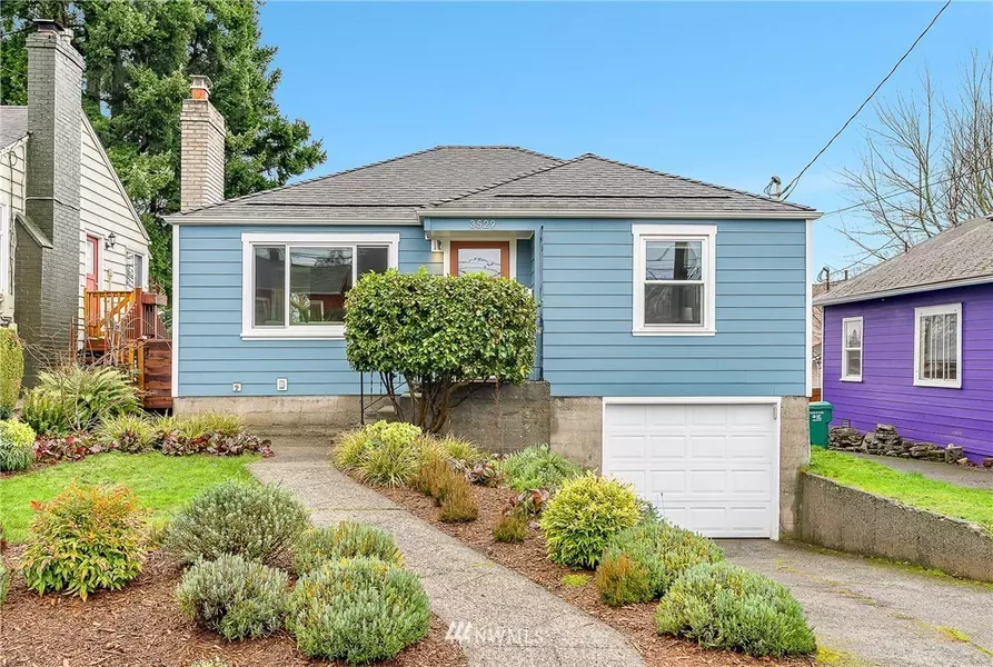 3529 SW Austin St, Seattle, WA 98126