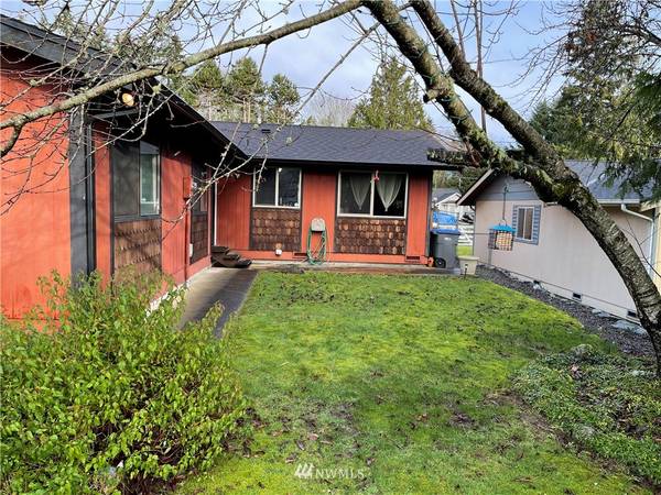 7275 E Manchester Ct, Port Orchard, WA 98366