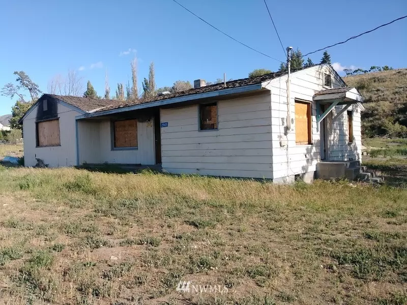 2945 Malaga Alcoa HWY, Malaga, WA 98828