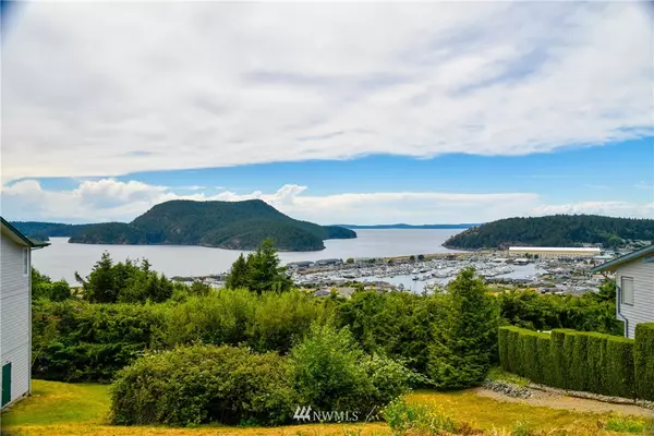 Anacortes, WA 98221,2206 Highland DR