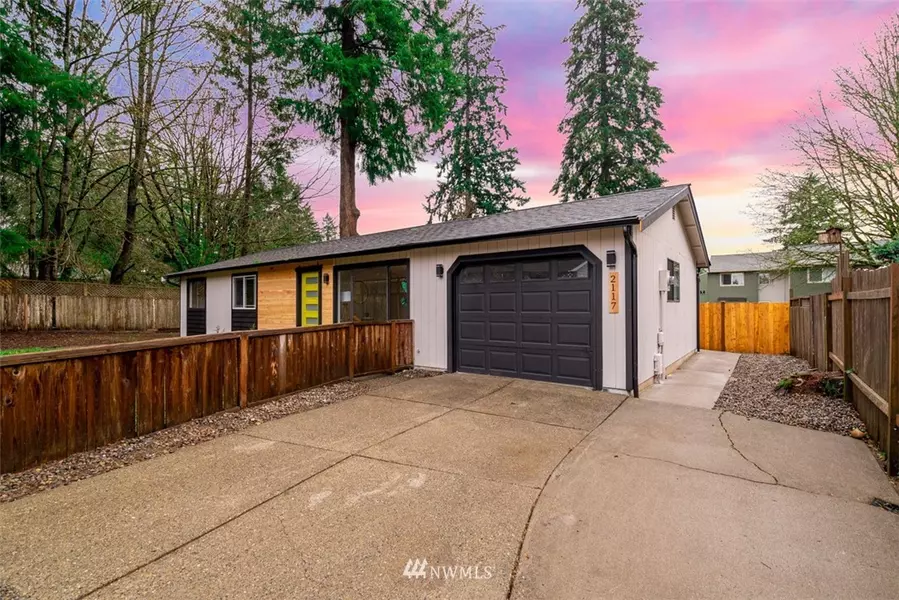 2117 Conger AVE NW, Olympia, WA 98502