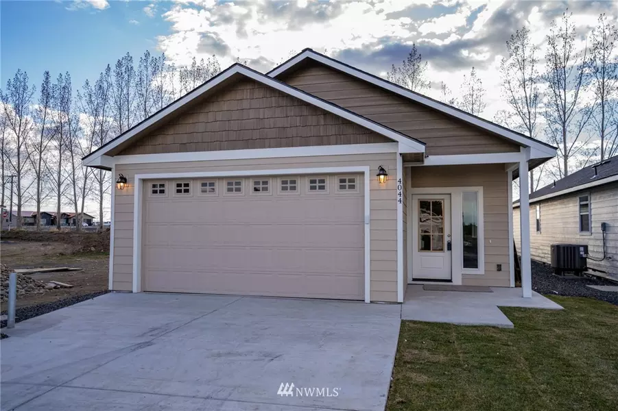 4044 Quinn DR NE, Moses Lake, WA 98837