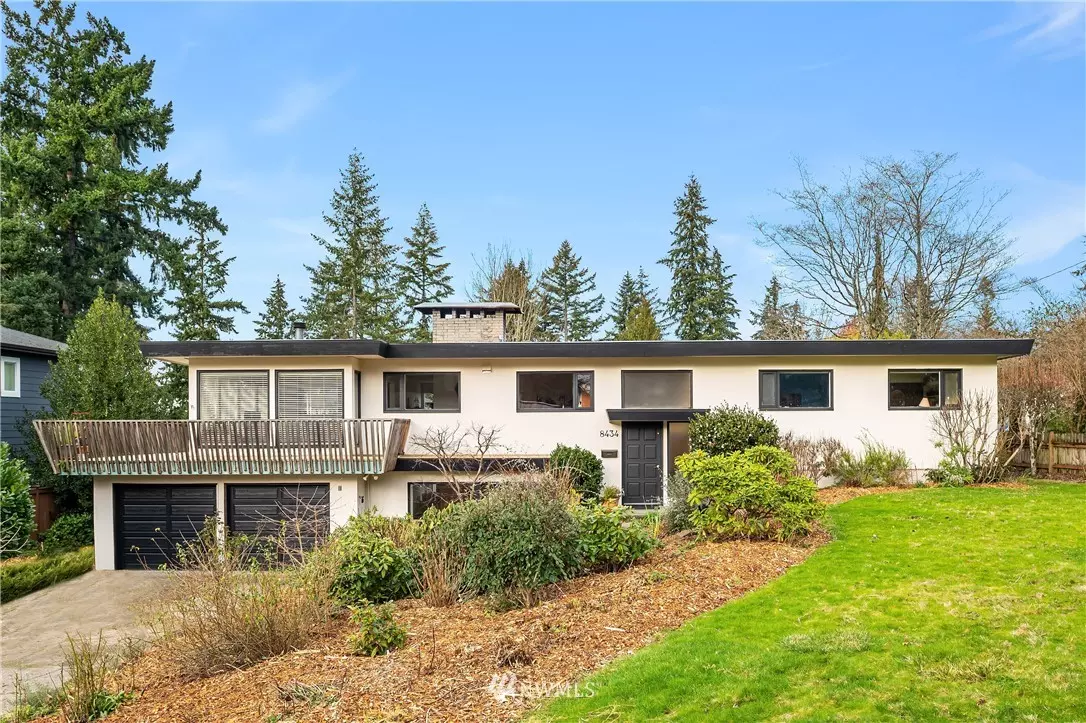 Mercer Island, WA 98040,8434 SE 39th ST