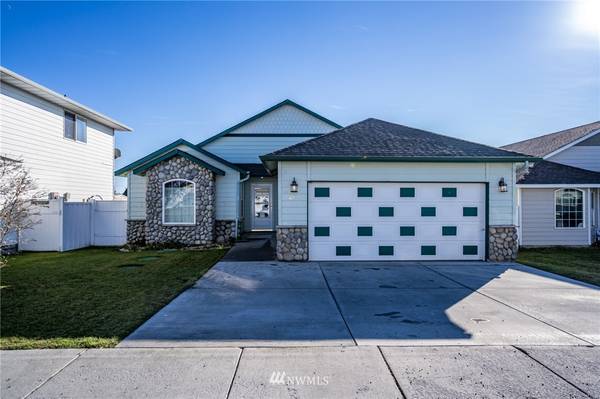 1300 W Marina DR #42, Moses Lake, WA 98837