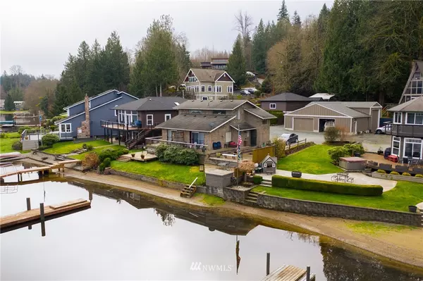 23351 Oakland LN #A&B, Mount Vernon, WA 98274