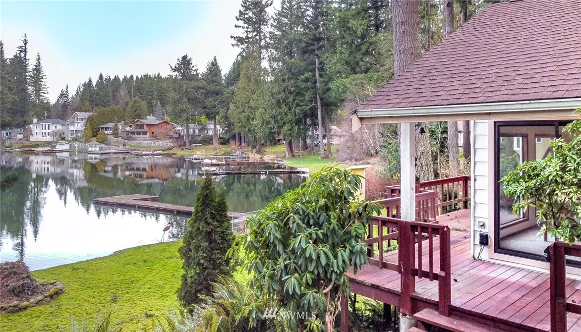 Ravensdale, WA 98051,30518 SE Lake Retreat South DR