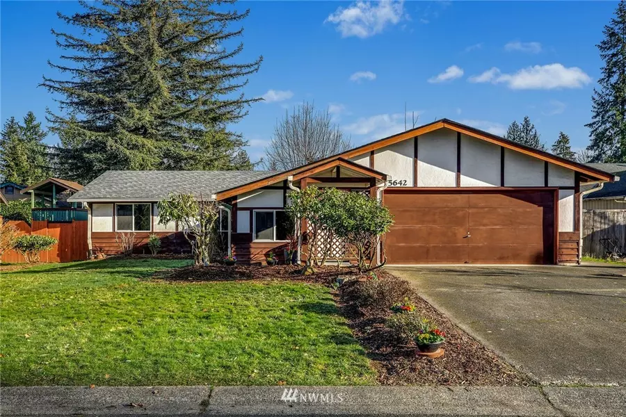 15642 129th CT SE, Renton, WA 98058
