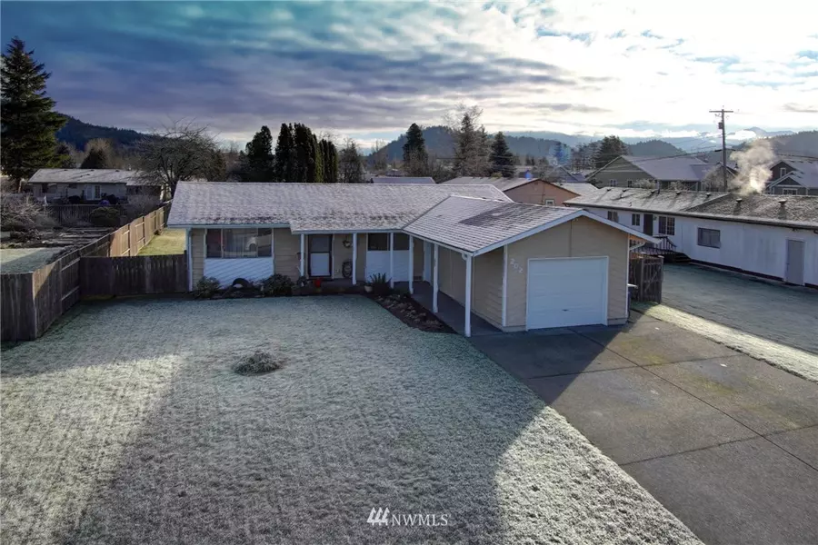 202 Whitmore WAY, Buckley, WA 98321