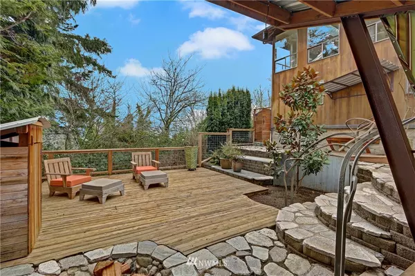 5220 S Juneau ST, Seattle, WA 98118