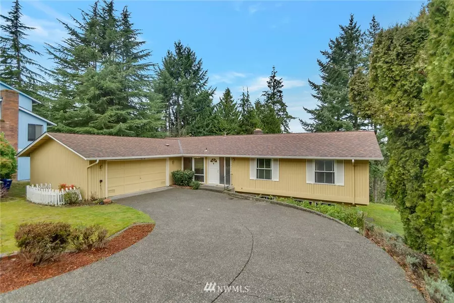 14824 SE 49th ST, Bellevue, WA 98006