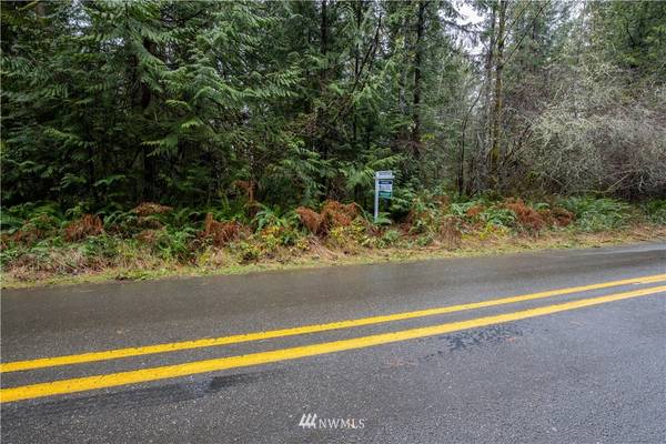 0 Lot 8 Sandy Hook RD NE, Poulsbo, WA 98370