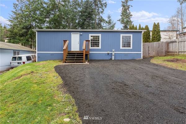 420 NE Barbara BLVD, Belfair, WA 98528