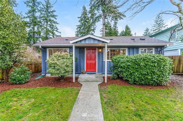 14332 Interlake AVE N, Seattle, WA 98133