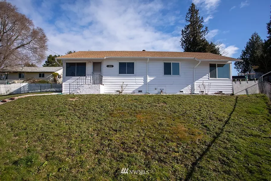 2748 Maple ST, Bremerton, WA 98310