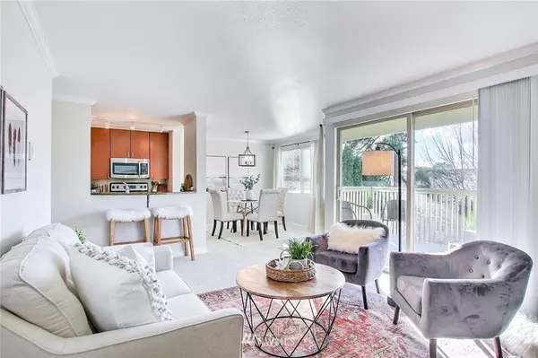 11807 100th AVE NE #B102, Kirkland, WA 98034