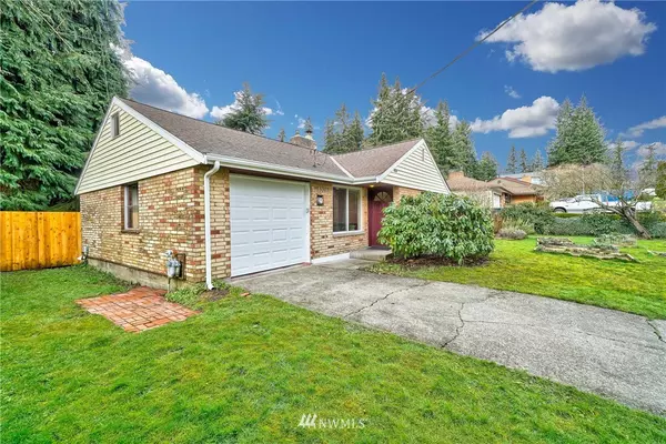 Kenmore, WA 98028,15003 75th AVE NE