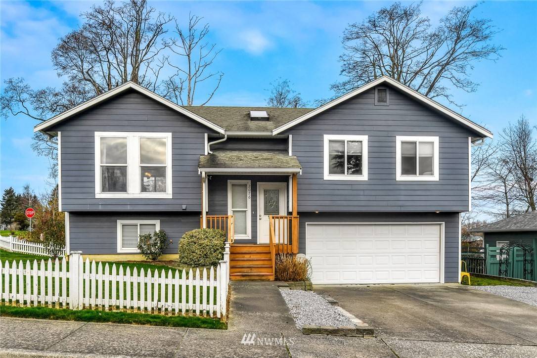 2076 Kiwi DR, Ferndale, WA 98248