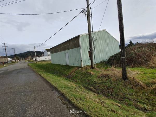 140 W E ST, Forks, WA 98331