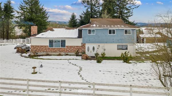 185 Schoolhouse LN #B, Toledo, WA 98591