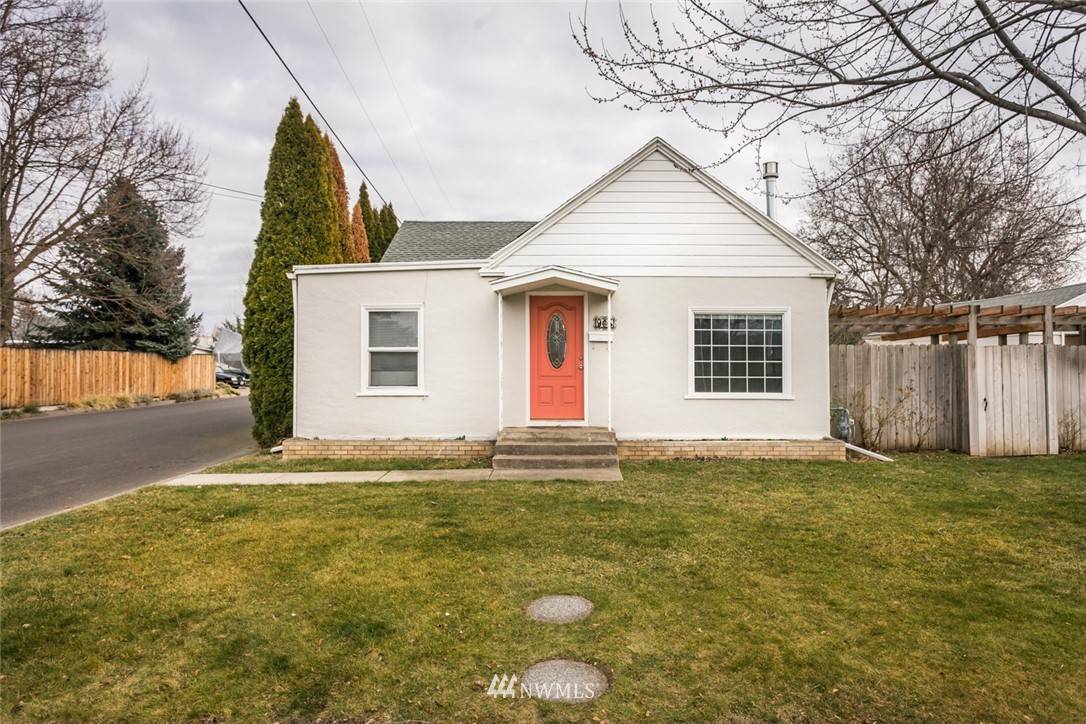 905 SE Birch AVE, College Place, WA 99324